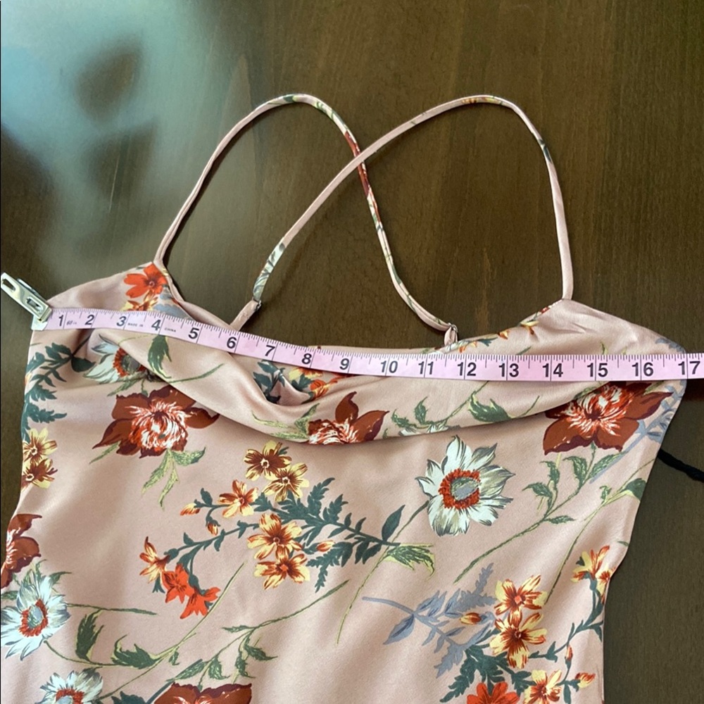 Elegant Dark Blush Floral Slip Dress, size M by ASTR The Label - Picture 11 of 16
